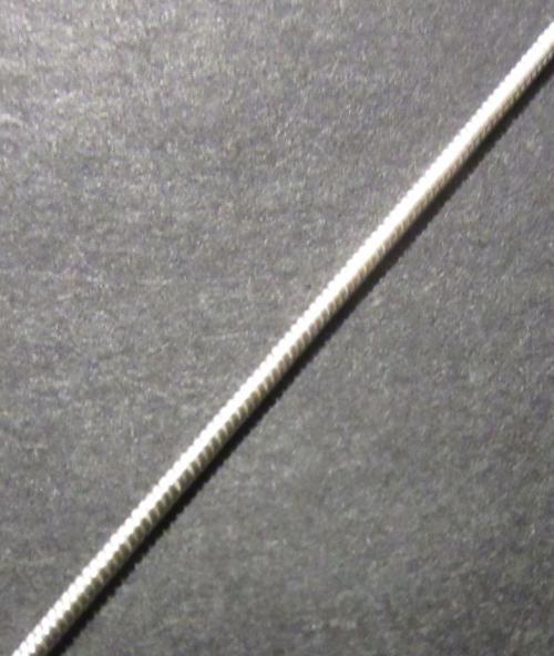 Slabý třpytivý stříbrný řetízek - délka 16cm