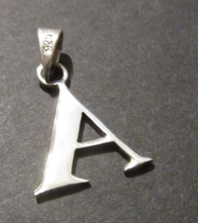 Písmeno A - přívěsek ze stříbra