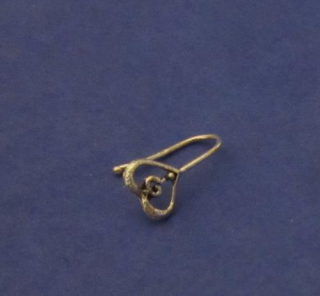 Otazník v srdci - piercing náušnice do nosu / nosovka ze stříbra