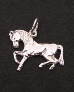 Silueta koně - stříbrný přívěsek