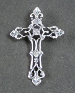 Zdobený křížek - stříbrný přívěsek