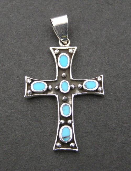 Kříž s tyrkysovou výzdobou - stříbrný přívěsek