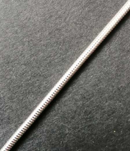 Slabý třpytivý stříbrný řetízek - délka 55cm - průměr 2mm