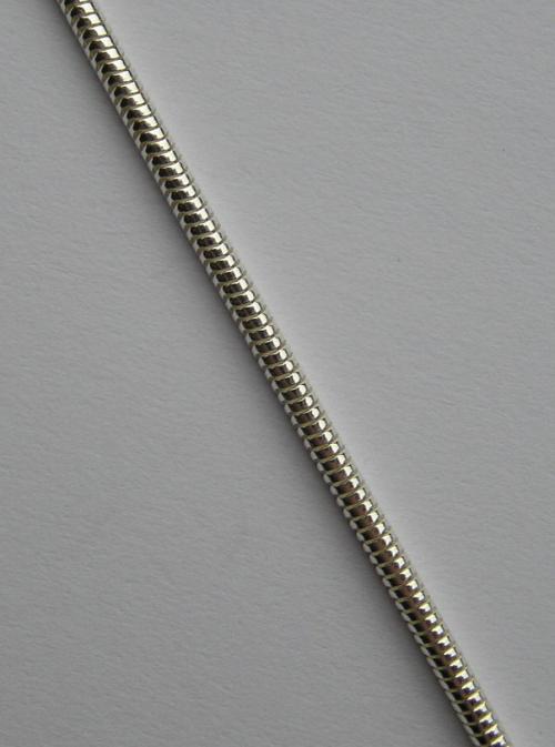 Silnější kulatý stříbrný řetízek - délka 50cm