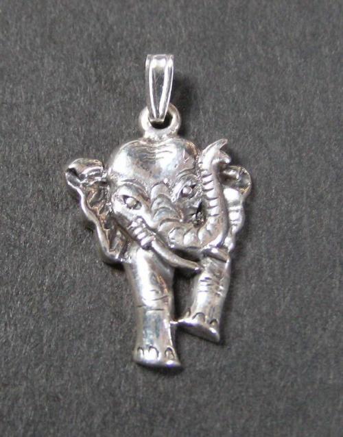 Slon ze předu - stříbrný přívěsek