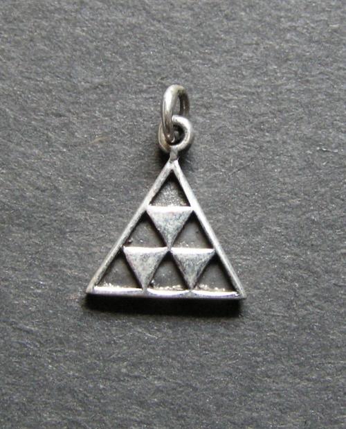 Trojúhelník - stříbrný přívěsek