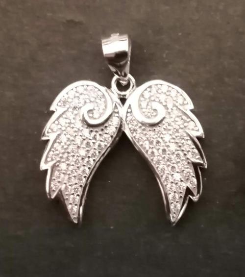 Andělská křídla zdobená mikrosettingem - přívěsek ze stříbra